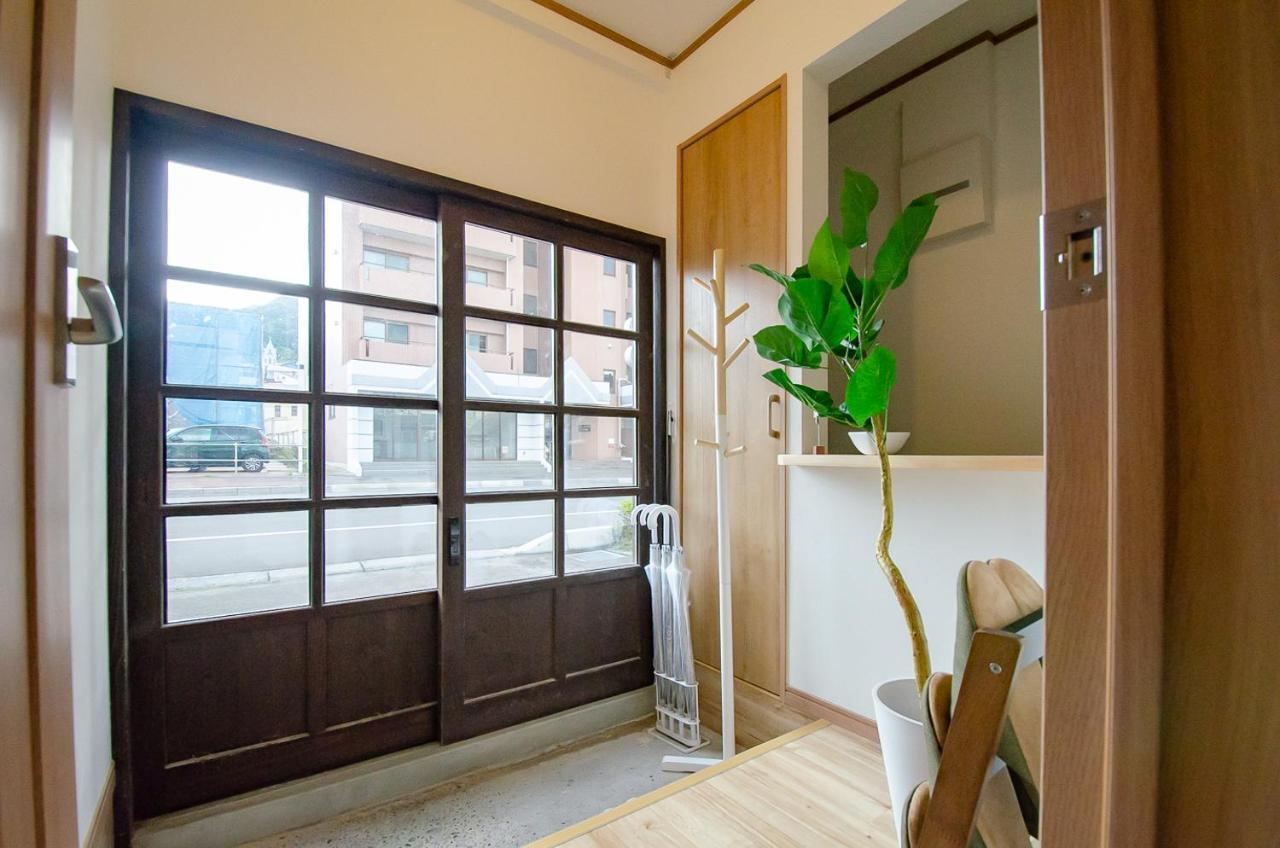 箱館宿 観月-Mizuki-伝統的建築物の宿-最大8名宿泊可能 Хакодате Экстерьер фото